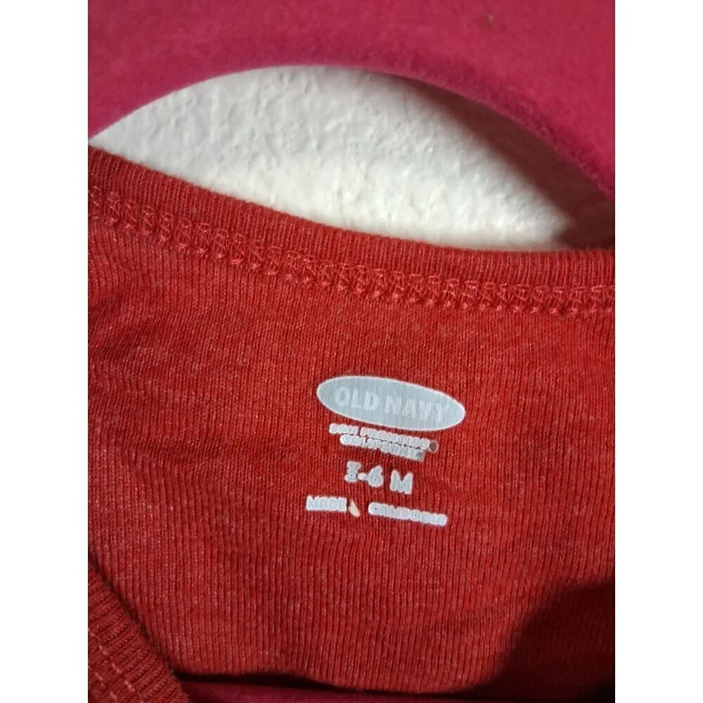 Old Navy Bodysuit Attitude Mom Made Me Awesome Red Unisex Size 3-6 Months